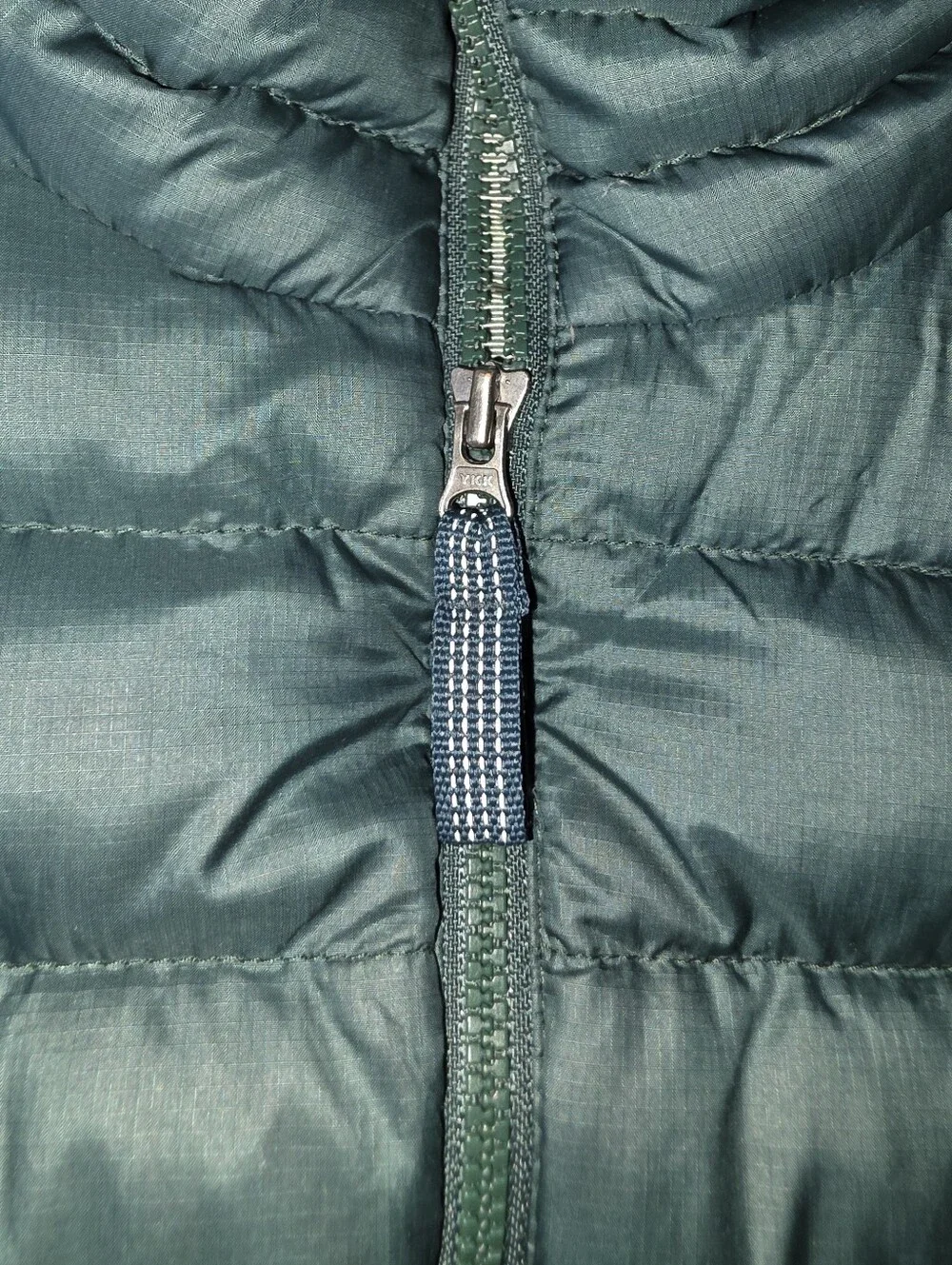 Patagonia Forest Green Down Puffer kids jacket size 10 - Picture 6 of 12